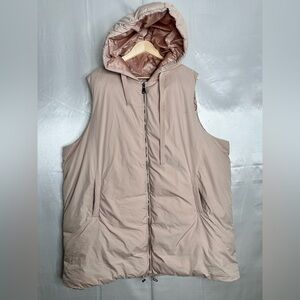 Torrid Light Pink Hooded Puffer Vest Size 3 (22/24) Longline Warm Quilted